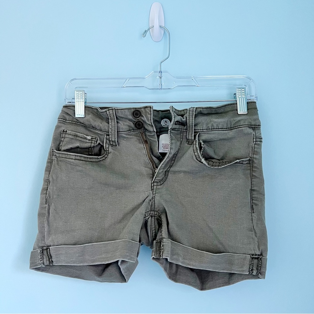 SO Midi Green Denim Cuffed Shorts (5 Juniors)